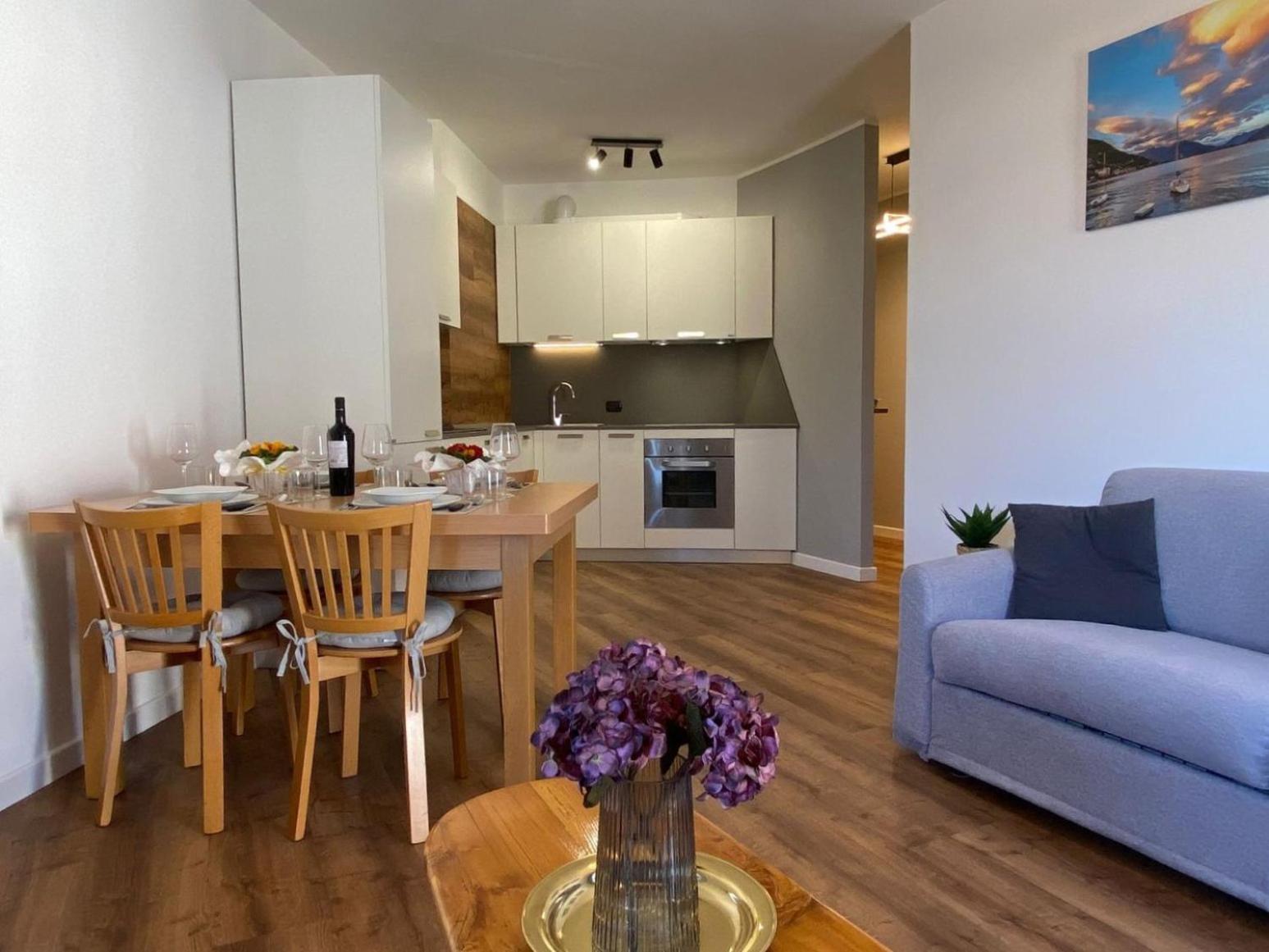 Lakeside Apartment กราเวโดนา ภายนอก รูปภาพ