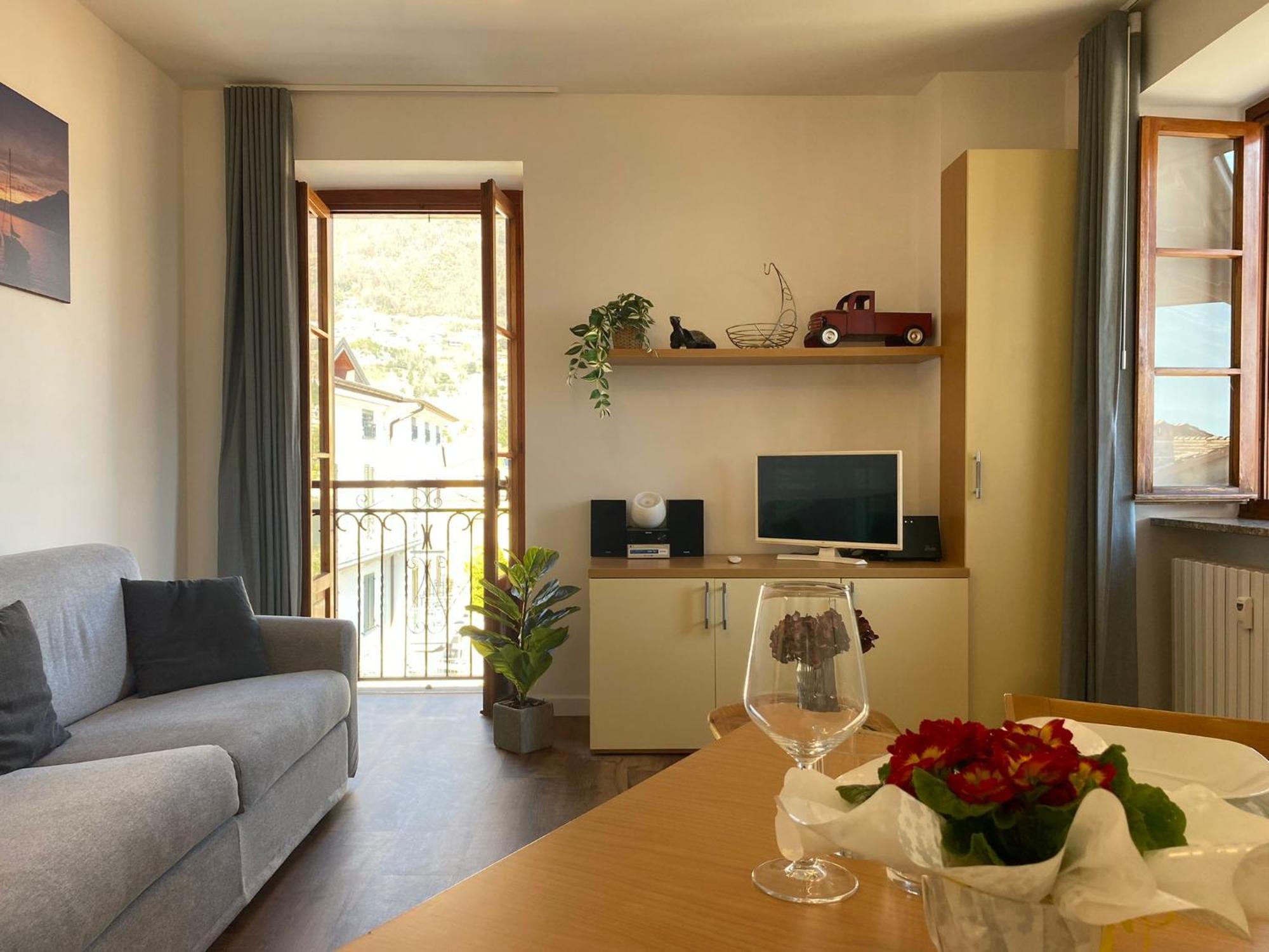 Lakeside Apartment กราเวโดนา ภายนอก รูปภาพ